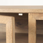Buffet vitré Arelius marron clair avec piètement en métal noir, 4 portes - 70,0 cm (L) x 18,0 cm (l) x 32,0 cm (H)