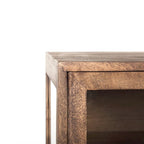 Buffet vitré Arelius marron clair avec piètement en métal noir, 4 portes - 70,0 cm (L) x 18,0 cm (l) x 32,0 cm (H)