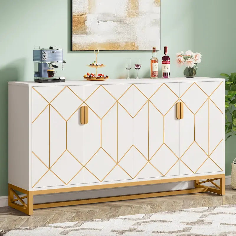 Buffet de cuisine blanc et or avec rangement