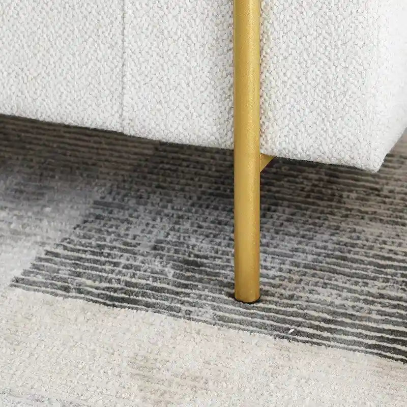 Pouf coffre rembourré en velours moderne, élégant repose-pieds avec accoudoirs arrondis et pieds en fer pour chambre ou entrée.