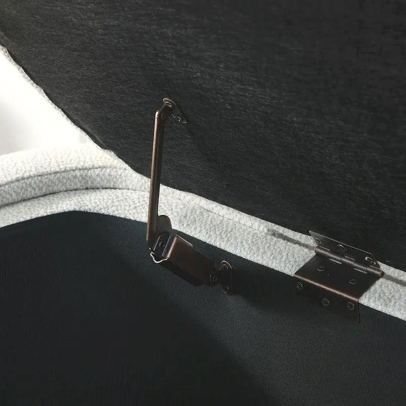 Banc rembourré avec grand espace de rangement. Bancs ottomans de rangement modernes, pour le salon, l'entrée et la chambre.