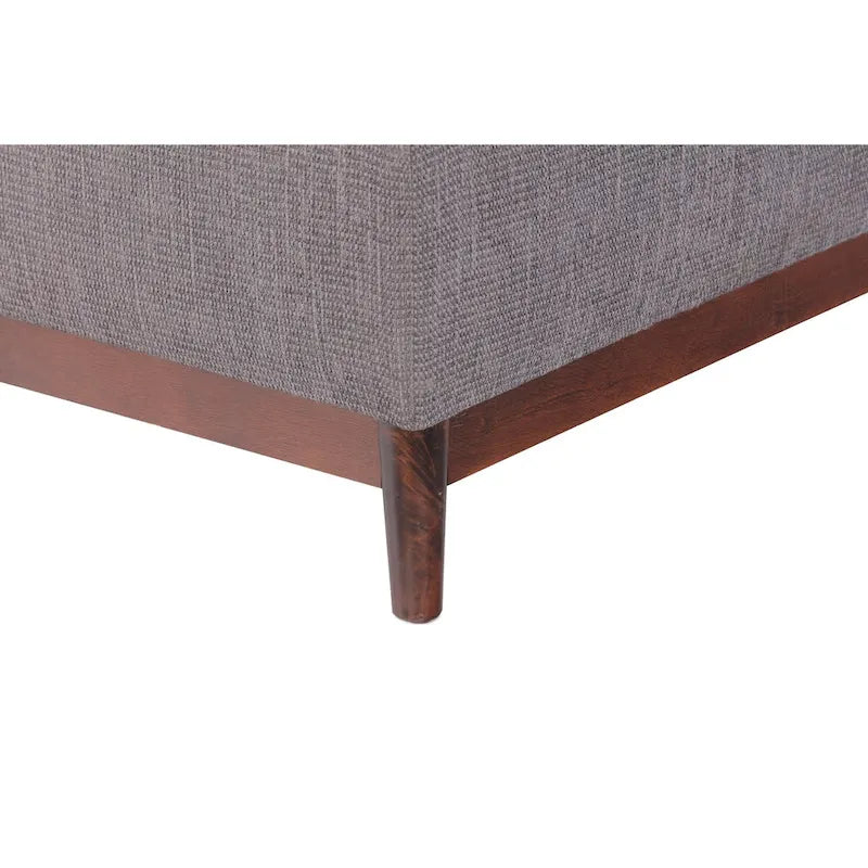 Pouf de rangement capitonné Brooke, style transitionnel, avec garniture en bois.