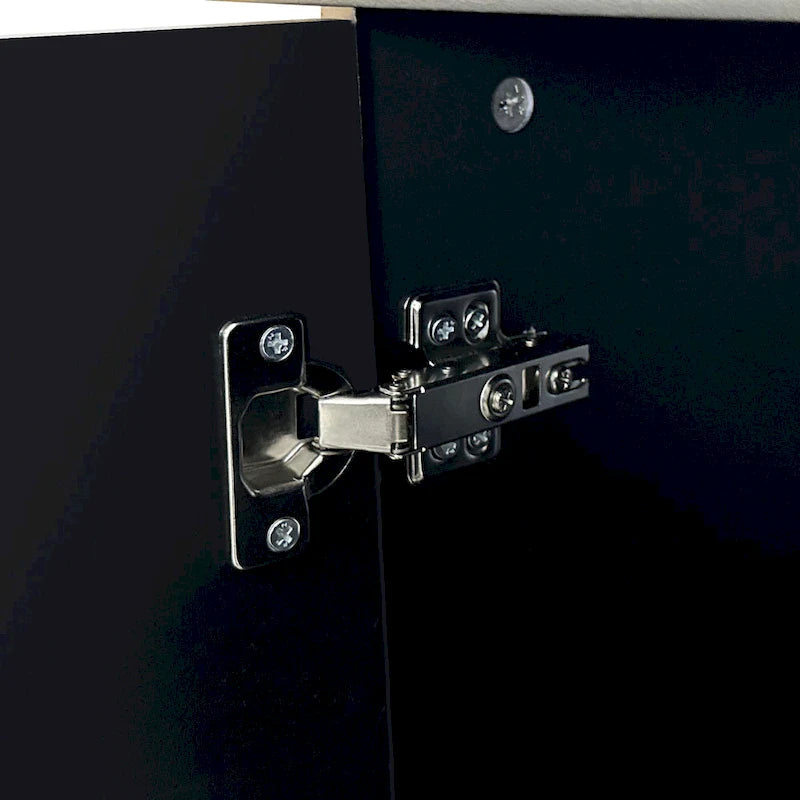 Armoire à 4 portes de grande taille