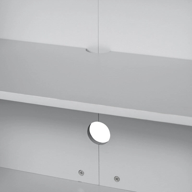 Buffet moderne avec très grand espace de rangement, poignées et pieds de support en métal, idéal pour le salon et la salle à manger.