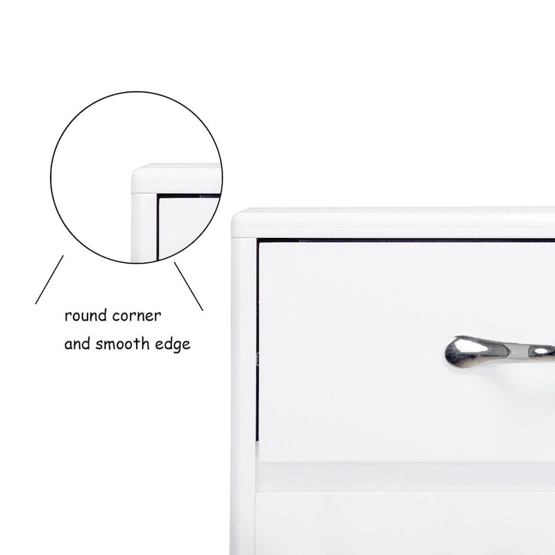 Buffet moderne, poignées et pieds en métal et meuble de cuisine