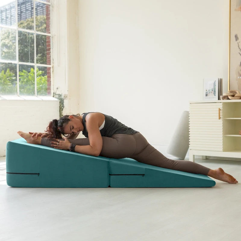 Rampe d'accès Avana Reach Super Ramp / Banc de lit convertible avec housse amovible pour yoga et massage, en microvelours