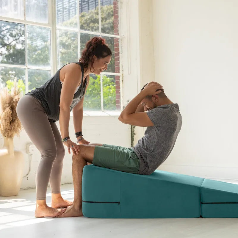 Rampe d'accès Avana Reach Super Ramp / Banc de lit convertible avec housse amovible pour yoga et massage, en microvelours