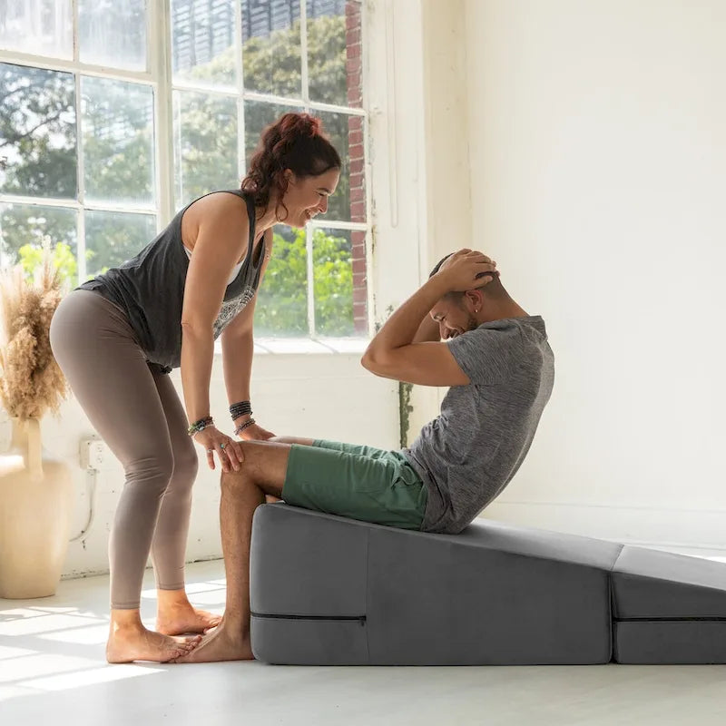 Rampe d'accès Avana Reach Super Ramp / Banc de lit convertible avec housse amovible pour yoga et massage, en microvelours