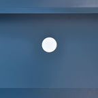 Buffet offrant un grand espace de rangement et des étagères réglables